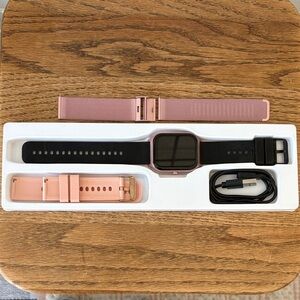 Stylish Silver Smartwatch for Fitness